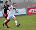 Bild: mvk
Mit Vollgas zum Titelgewinn? Die SpVgg SV Weiden II (im Bild Christian Langendorf) muss in Plößberg auf Sieg spielen, sonst könnte ihr die SpVgg Vohenstrauß die Meisterschaft noch wegschnappen.