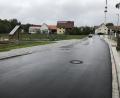 Bild: eig
Die ausgebaute Pirker Straße in Trebsau bekommt eine Tempo-30-Zone zwischen Spielplatz und Von-Preislinger-Straße. Dort gilt dann wie in jeder Tempo-30-Zone Rechts vor Links. Weil der Gemeinderat jedoch fürchtet, dass das nicht allgemein bekannt ist, wird auch noch ein entsprechendes Hinweisschild aufgestellt.