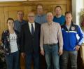 Bild: exb
Nach der Vorstandswahl beim TuS Rosenberg (von links): Schriftführerin Viola Götz, Zweiter Vorsitzender Manfred Seitz, Vorsitzender Jürgen Wyrobisch, Dritter Vorsitzender Horst Perrey, Norman Prosch, Florian Kühn (beide Bauausschuss) und Kassier Tobias Tischler.