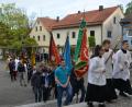 Bild: dob
Für die Waldauer ist das Patrozinium ihrer Benefiziumskirche immer ein kleiner Festtag. Mit einem Einzug leiteten die Vereinsabordnungen mit dem Altardienst den Patronatstag ein.