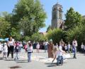 Bild: njn
Im Pausenhof der Schule feierte der Kunterbunt-Kindergarten sein Sommerfest.