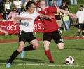 Bild: Hirsch
Die SpVgg Pfreimd empfängt am Sonntag um 16 Uhr den FC Kosova Regensburg zum Relegations-Rückspiel. Das Hinspiel verloren die Pfreimder, rechts Dennis Lobinger im Zweikampf mit Enkel Alikaj, mit 0:1.
