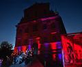 Bild: Petra Hartl
Vom 24. Mai bis 10. Juni 2019 verwandelt sich der Vorplatz vor der Mariahilfbergkirche Amberg wieder in eine atemberaubende Kulisse für das
"Amberger Welttheater – Der Herbst des Winterkönigs".