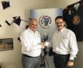 Bild: exb
Franz Vodermeier (rechts) tritt am 1. Juni die Nachfolge von Thomas Siller (links) als Geschäftsführer der Blue-Devils-Spielbetriebs-GmbH an.