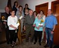 Bild: lep
In der Jahreshauptversammlung werden die Teilnehmer am Blumenschmuckwettbewerb geehrt. Von links: Dietrich Kraatz, Veronika Lehner, Anita Leipold, Elisabeth Dromann, Martina Pittner, Angelika Lindner, Erwin Weidinger, Ursula Wolf, Lotte Friedl, Martina Kroher und Vorsitzender Markus Kleber.