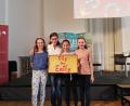 Bild: exb
Emily Hofmann (zweite von links) hatte ihren ganz persönlichen Fanclub im Maximilianeum in München mit dabei.