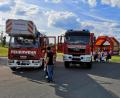 Bild: mde
Zur Hüpfburg oder doch lieber zu den Feuerwehrfahrzeugen? Eigentlich egal, denn beim Fest der Kemnather Brandschützer ist für beides genügend Zeit.