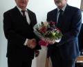 Bild: ksi
Ruhestandspfarrer Eberhardt Steinacker (links) feierte 80. Geburtstag. Bürgermeister Manfred Rodde (rechts) gratulierte namens der Gemeinde.