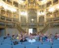 Bild: jzk
Sehr beeindruckt sind die Mitglieder des Bayerischen Lehrer- und Lehrerinnenverbandes, Kreisverband Kemnath, von der gelungenen Restaurierung des prächtigen Markgräflichen Opernhauses Bayreuth.