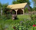 Bild: le
Die neue Hütte im Kreislehrgarten ist fast fertig.