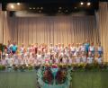 Bild: exb
Mit ihrer „Schwanensee“-Aufführung begeistern die rund 50 Ballerinas nicht nur Uschi Prechtl (links), sondern auch gut 300 Zuschauer in der Realschulturnhalle.