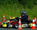 Bild: R. Kreuzer
Die Kartsportler kurven Runde um Runde um die Pylonen.