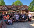 Bild: exb
Das Team der Spielvereinigung Wiesau und Falkenberg im Freizeitpark in Geiselwind.