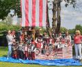Bild: bö
Hey-Ho, die Piraten kommen ins Dorf - dies war heuer das Motto des Kindergartenfestes bei St. Konrad in Mendorferbuch gewesen. Natürlich war das ganze Dorf auf den Beinen, um sich dieses Spektakel bei Kaffee und Kuchen anzuschauen.