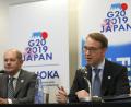 Bild: Kim Kyung-Hoon/Pool Reuters/AP/dpa
Finanzminister Olaf Scholz (SPD, links) und Präsident der Deutschen Bundesbank Jens Weidmann beim Treffens der Finanzminister und Zentralbankchefs der G20-Staaten. Dort wurde auch über Unternehmenssteuern debattiert.