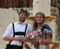 Bild: aun
So sieht ein glückliches Oberkirwapaar aus: Moritz Riehl und Verena Lautenschlager.