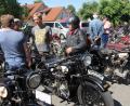 Bild: frd
Fachsimpeln bei „Benzingesprächen“: Unter Ardie-Beisitzern und Gästen entwickelt sich stets ein reger Austausch.