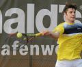 Bild: gb
Der topgesetzte Johannes Fleischmann vom TC Teublitz (Bild) wurde beim Artesia-Cup des TC am Postkeller Weiden seiner Favoritenrolle gerecht. Die Nummer 87 der DTB-Rangliste gewann das Finale gegen Frederic Schloßmann (TC Rot-Blau Regensburg) mit 6:1 und 6:4.
