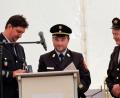 Bild: wlr
Kommandant Michael Roith und Kreisbrandrat Marco Saller von der Etzenrichter Feuerwehr übergeben die Urkunde und die Medaille des Deutschen Feuerwehrverbands an Ehrenkommandant Otto Waibl aus Algund.