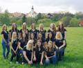 Bild: exb
16 Festdamen repräsentieren beim Gründungsfest der Feuerwehr Schwarzenbach die örtliche Wehr.
