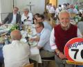 Bild: Benjamin Tietz
70 und immer gut drauf: Zu seinem 70. Geburtstag empfing Bernd Hofmann über 50 Parteifreunde und Vereinsvertreter, um sie zusammen mit seiner Frau Vroni in der Spitalkirche zu bewirten.