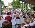 Bild: dob
30 junge Musikanten geben einen wunderbaren Klangkörper ab, der die Zuhörer bei der Serenade im Generationenpark begeisterte.
