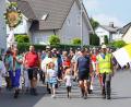 Bild: ü
Singend und betend kehren die Gößweinstein-Wallfahrer nach Kirchenthumbach zurück.