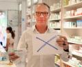 Bild: Gerhard Götz
Zum rezeptpflichtigen Medikament gibt es kein Hustenbonbon und kein Pflaster mehr. Im Verbot sieht Thomas Wittleben eine Stärkung der Apotheken auf dem Land.