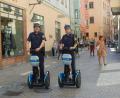 Bild: gib
Markus Reitmeier und Tanja Nuß auf Segway-Streife in der Gesandtenstraße.