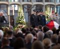 Bild: Swen Pförtner/dpa
Volker Bouffier (CD), Ministerpräsident von Hessen, spricht bei einem Trauergottesdienst in der Martinskirche für den verstorbenen Kasseler Regierungspräsidenten Walter Lübcke (CDU). Lübcke wurde mit einem Kopfschuss auf der Terrasse seines Wohnhauses getötet.