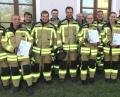 Bild: Hirsch
Oberbürgermeister Andreas Feller (rechts) überreichte verdienten Aktiven der Feuerwehr Fronberg die Ehrenamtskarte in Blau.