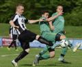 Bild: mhs
1. FC Schwarzenfeld gegen den FC OVI-Teunz (grün): Dieses Duell wird es in der kommenden Saison in der Bezirksliga Nord nicht mehr geben, nachdem der FC OVI-Teunz in die Bezirksliga abgestiegen ist.