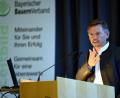 Bild: bgm
„Es ist eine Hop- oder Top-Entscheidung“, sagt Landtagsabgeordneter Tobias Reiß zur Annahme eines Volksbegehrens. Er ist überzeugt, dass die Annahme des Volksbegehrens Artenschutz in Kombination mit Begleitgesetzten der beste Weg war.