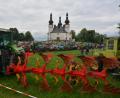 Bild: jr
Zahlreiche Oldtimer und auch neueste Landmaschinen-Technik waren beim 4. Münchenreuther Bulldogtreffen bei der Kapplkirche zu sehen.
