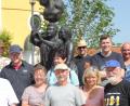 Bild: fsb
Einige Teilnehmer beim Treffen mit zweitem Bürgermeister Erich Sperber (links) am Zoigldenkmal.
