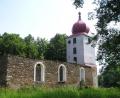 Bild: fsc
In der ehemaligen Pfarrkirche St. Johannes der Täufer, auch bekannt als „Kirche ohne Dach“, findet an diesem Samstag, 22. Juni, um 11 Uhr wieder ein Gottesdienst mit Totenehrung statt.