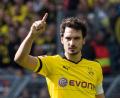 Bild: Guido Kirchner
Mats Hummels, damals bei Borussia Dortmund, gestikuliert. Foto: Guido Kirchner/Archivbild