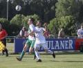 Bild: exb
Das erste Testspiel gewann der SV Mitterteich beim FC Rehau mit 3:1 (Szene mit Michael Drechsler, links). Am Sonntag treten die Stiftländer beim FC Wernberg an.