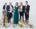 Bild: exb
Harmonic Brass: Eine Dame und vier Herren aus München, die auf dem Wolfringer Dorfplatz ihr Programm "Playlist" präsentieren werden.