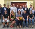 Bild: hcz
Bei der Kreisversammlung geben sich die Jungen Leute der Union aufbruchsfreudig. Auch verabschieden sie Maria Sponsel und begrüßen ihre Nachfolgerin als Kreisvorsitzende der Jungen Union Susanne Hayo (vorne Zweite und Dritte von links). Im Bild die weiteren Vorstandsmitglieder des Kreisverbands und die Ehrengäste.