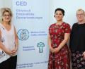 Bild: Wolfgang Steinbacher
2017 hat Helvi Lorenz die Selbsthilfegruppe "Leben mit CED" gründet. Unterstützt wird sie von Ramona Kriegler und Nicole Zeitler (von links) von der Selbsthilfe-Kontaktstelle der Diakonie.