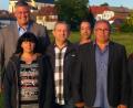 Symbolbild: exb
Roland Magerl (links), Mitglied des bayerischen Landtags und Vorsitzender des AfD Kreisverbands Weiden, mit dem neu gegründeten AfD-Ortsverband Mantel (von links): Schriftführerin Gisela Gräf, zweiter Vorsitzender Markus Gräf, Daniel Koller (Beisitzer), Hermann Schröder (erster Vorsitzender) und Marion Schröder (Beisitzerin).