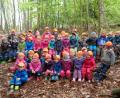 Bild: u
Eine Woche lang tauschten die St.-Wolfgang-Krippen- und Kindergartenkinder ihre Gruppenzimmer mit einem Lagerplatz in einem Waldstück am Kalvarienberg und machten bei ihren Exkursionen tolle Entdeckungen.