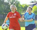 Bild: Hubert Ziegler
Der TuS Rosenberg (links Alina Feldmeier) spielt nach dem Abstieg aus der Bezirksliga Nord in der kommenden Saison in der Kreisliga 1.