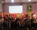 Bild: exb
Der Posaunenchor Floß spielt beim Evangelischen Kirchentag in Dortmund. Ein Gruppenbild mit Thomas de Maizière (Mitte) durfte nicht fehlen.