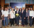Bild: kro
Das neugewählte Vorstandsteam des CSU-Kreisverbandes Tirschenreuth mit dem wiedergewählten CSU-Kreisvorsitzenden Tobais Reiß (mit Blumen).
