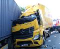 Bild: jma
Drei Lkw sind in einen schweren Unfall auf der A3 bei Neumarkt verwickelt.