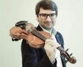 Bild: exb/F. Reimann
Beim Auftritt des Singrün-Orchesters am Gymnasium spielt Benedikt Wiedmann die Sologeige.