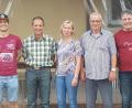 Bild: sh
Der neue engere Vorstand der Schnaittenbacher TuS-Kegelabteilung (von links): stellvertretender Abteilungsleiter Florian Graf, Abteilungsleiter Uli Linsmeier, Schriftführerin Birgit Graf, Kassier Jochen Bringmann und Sportwart Stefan Hutzler.