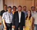 Bild: ak
Mit Thomas Schöcklmann, Michael Zapf, Andreas Prechtl, Hermann Schraml, Klaus Wegmann, Katrin Zapf, Tobias Bernhard und Martin Mayer (von links) gehen die Freien Wähler in den Kommunalwahlkampf.
